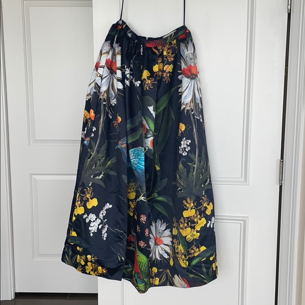 Alice and Olivia by Stacey Bender gown skirt